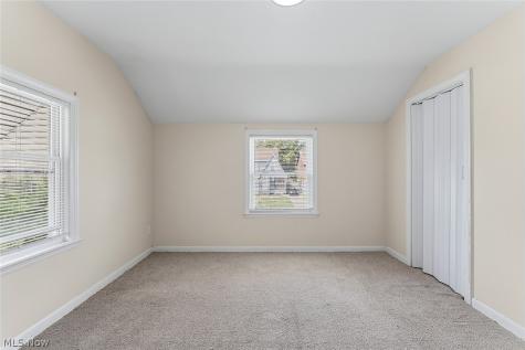 19316 Milan Drive Maple Heights OH 44137