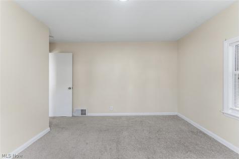 19316 Milan Drive Maple Heights OH 44137