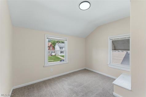 19316 Milan Drive Maple Heights OH 44137
