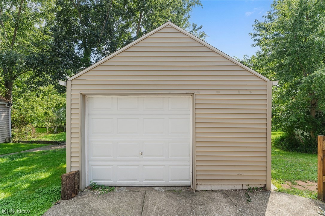 19316 Milan Drive Maple Heights OH 44137