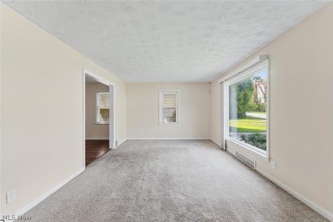 19316 Milan Drive Maple Heights OH 44137