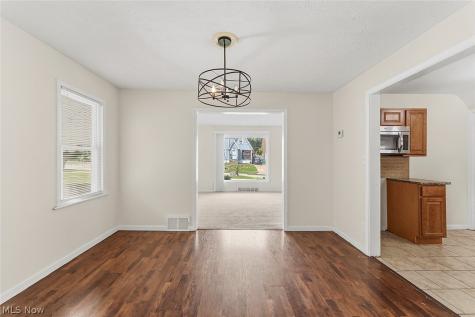 19316 Milan Drive Maple Heights OH 44137