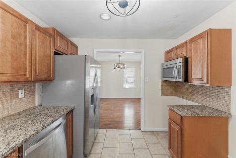 19316 Milan Drive Maple Heights OH 44137