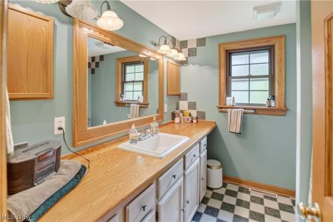 27341 Bagley Road Olmsted Twp OH 44138