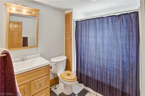 27341 Bagley Road Olmsted Twp OH 44138