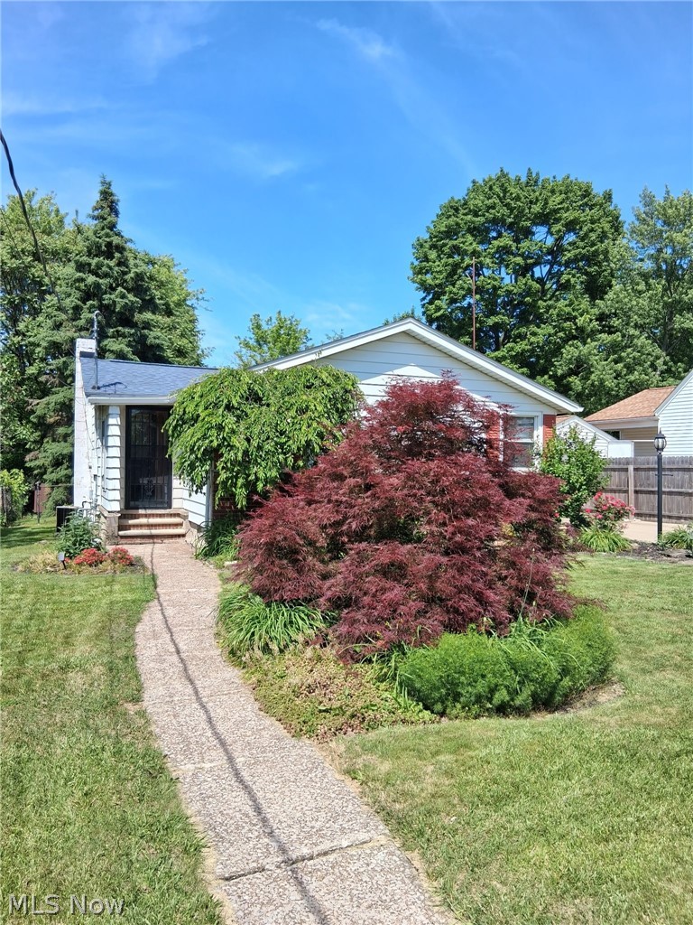 481 Shupe Avenue Amherst OH 44001