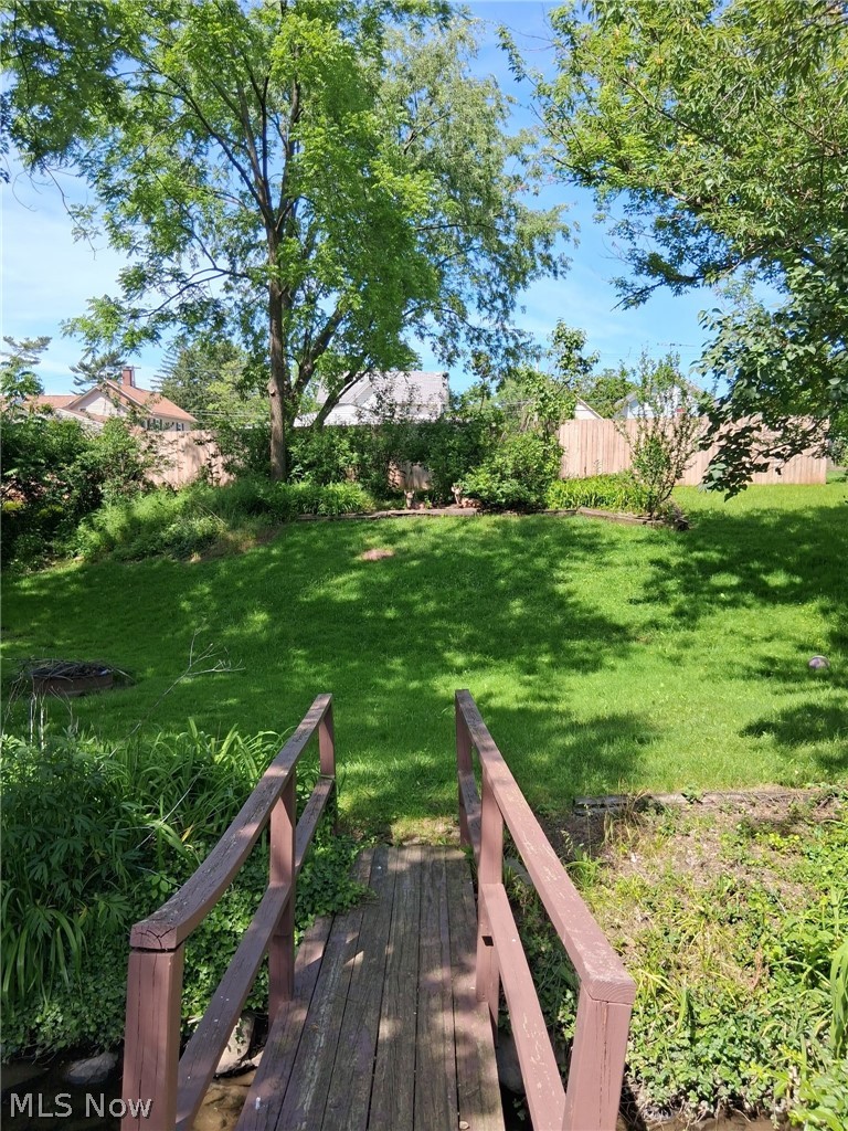 481 Shupe Avenue Amherst OH 44001
