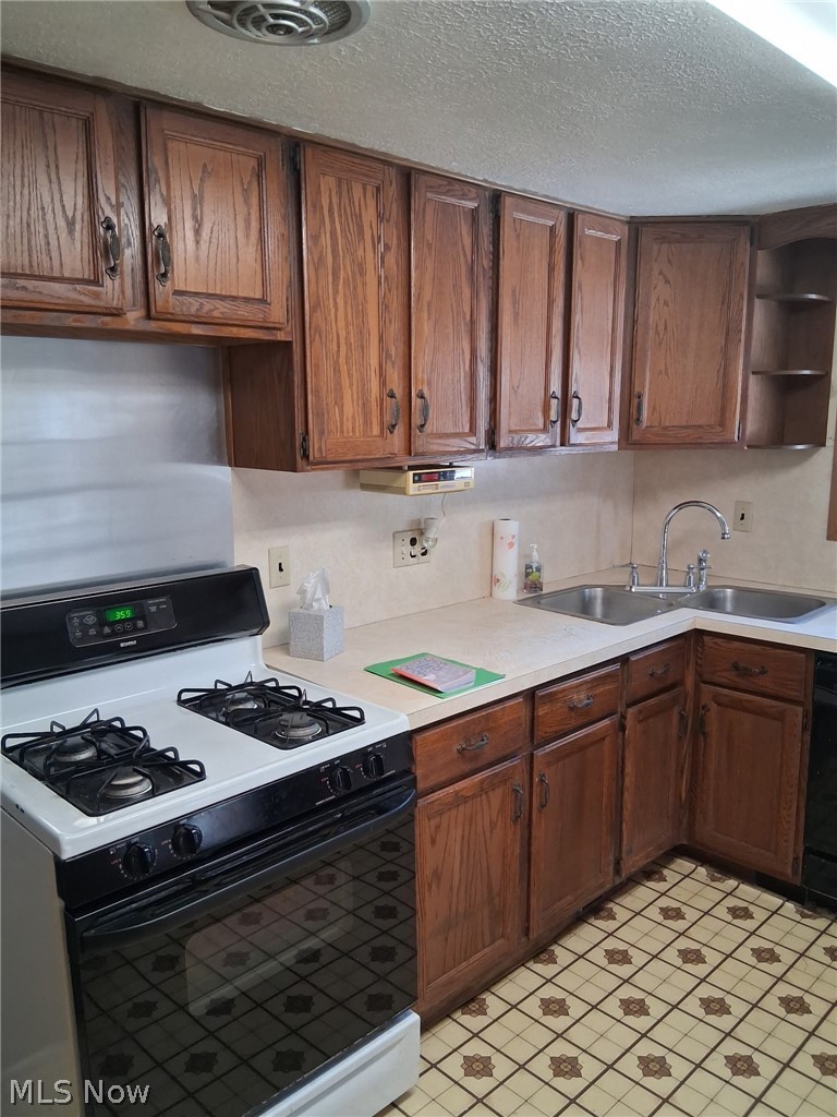 481 Shupe Avenue Amherst OH 44001