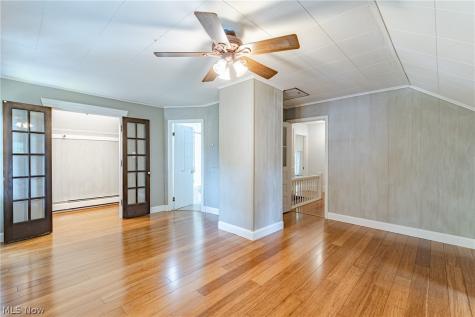 1091 S Green Road South Euclid OH 44121