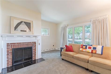 1091 S Green Road South Euclid OH 44121