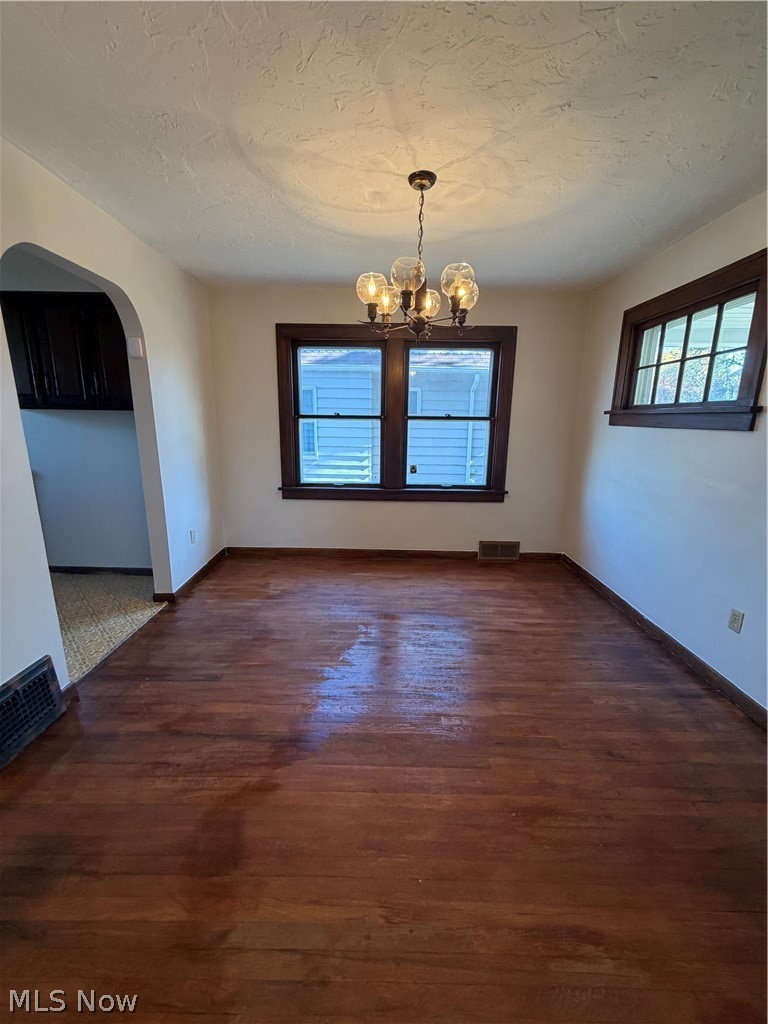 8104 Chesterfield Avenue Parma OH 44129