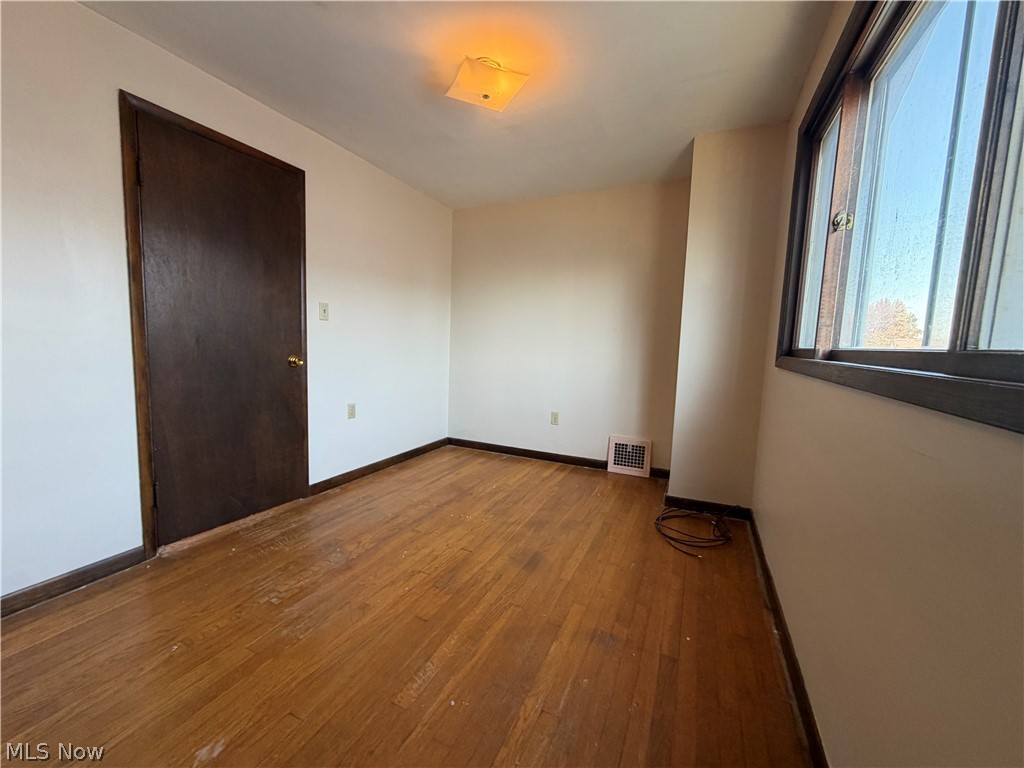 8104 Chesterfield Avenue Parma OH 44129