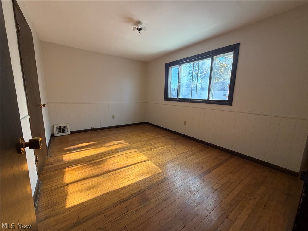 8104 Chesterfield Avenue Parma OH 44129