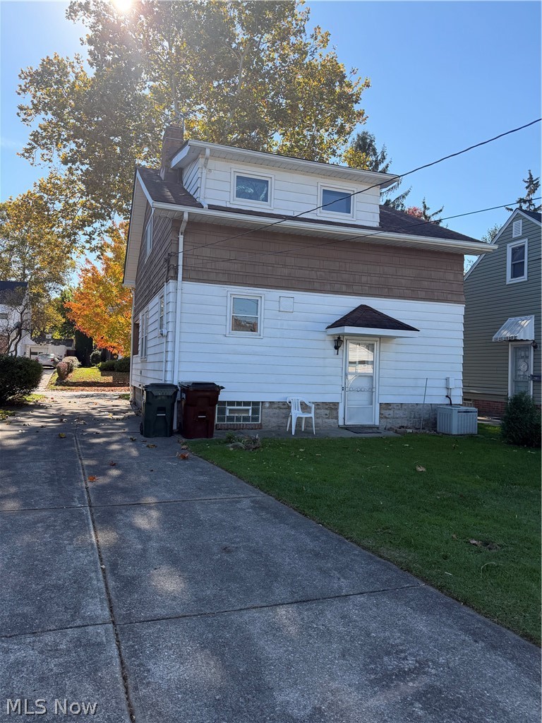 8104 Chesterfield Avenue Parma OH 44129