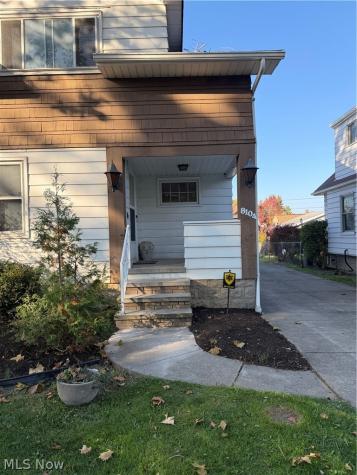 8104 Chesterfield Avenue Parma OH 44129