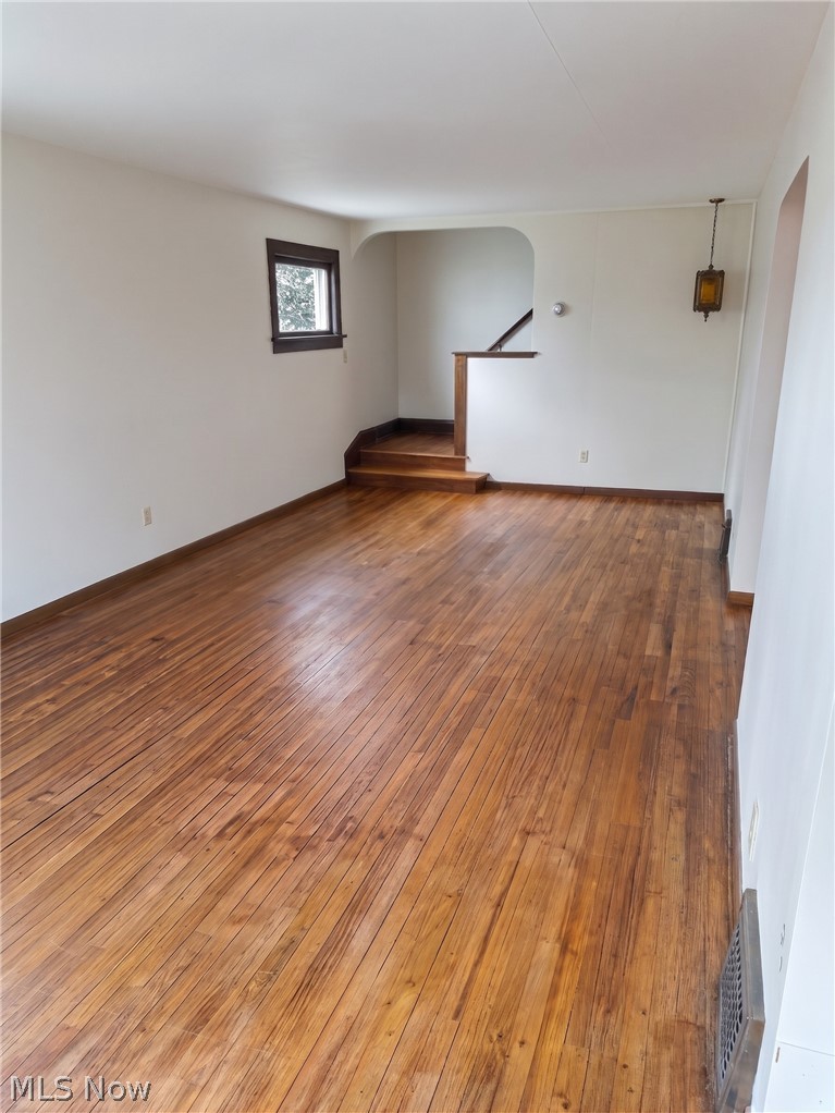 8104 Chesterfield Avenue Parma OH 44129