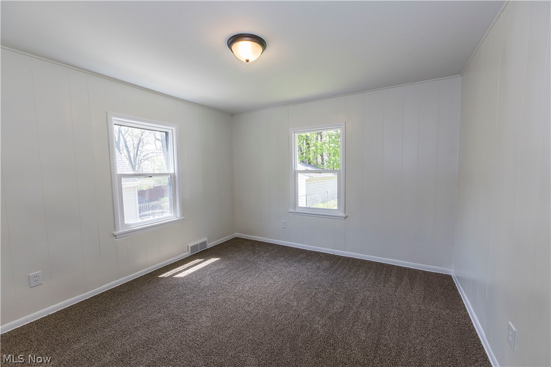 144 Malacca Street Akron OH 44305
