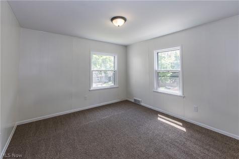 144 Malacca Street Akron OH 44305