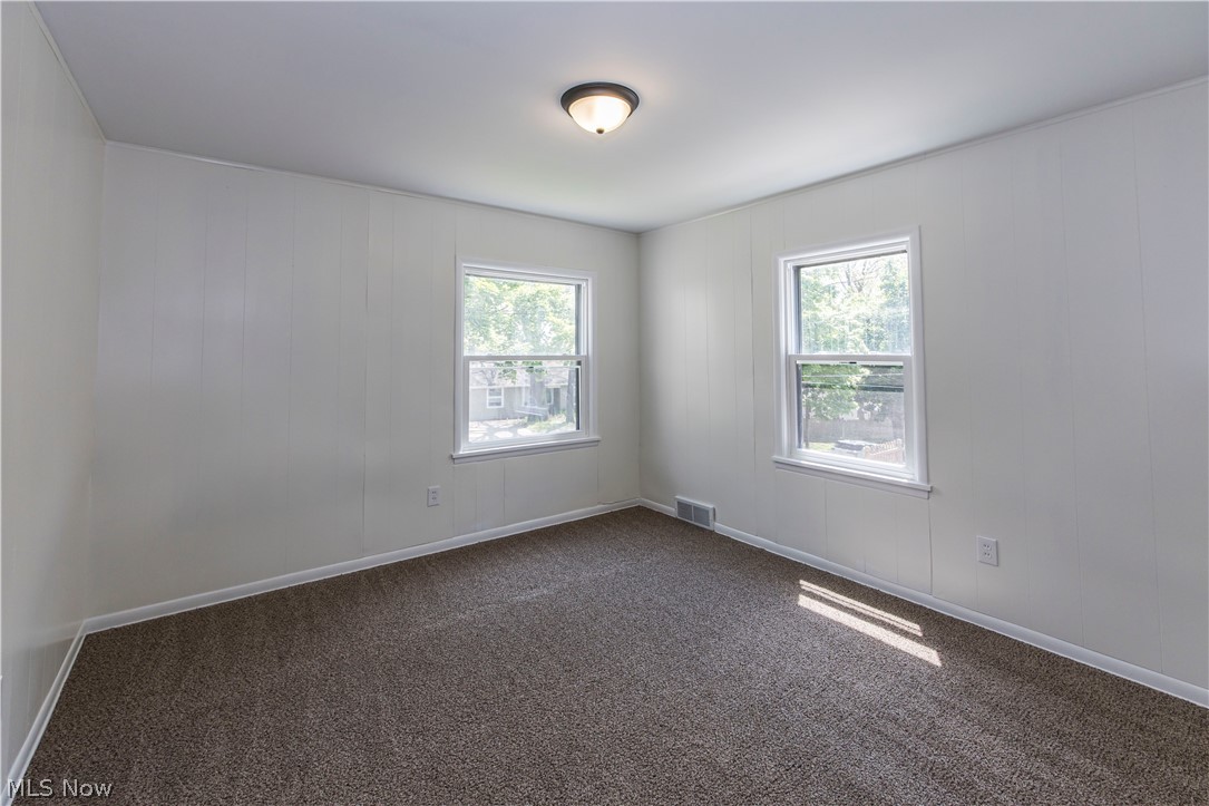 144 Malacca Street Akron OH 44305