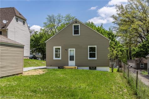 144 Malacca Street Akron OH 44305