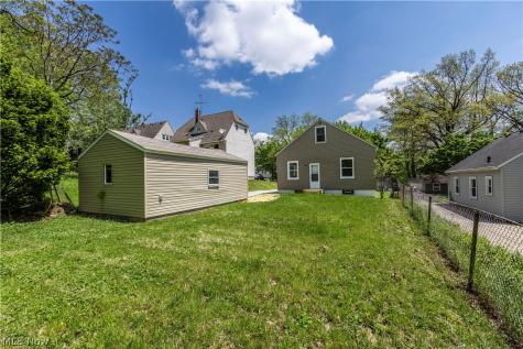 144 Malacca Street Akron OH 44305