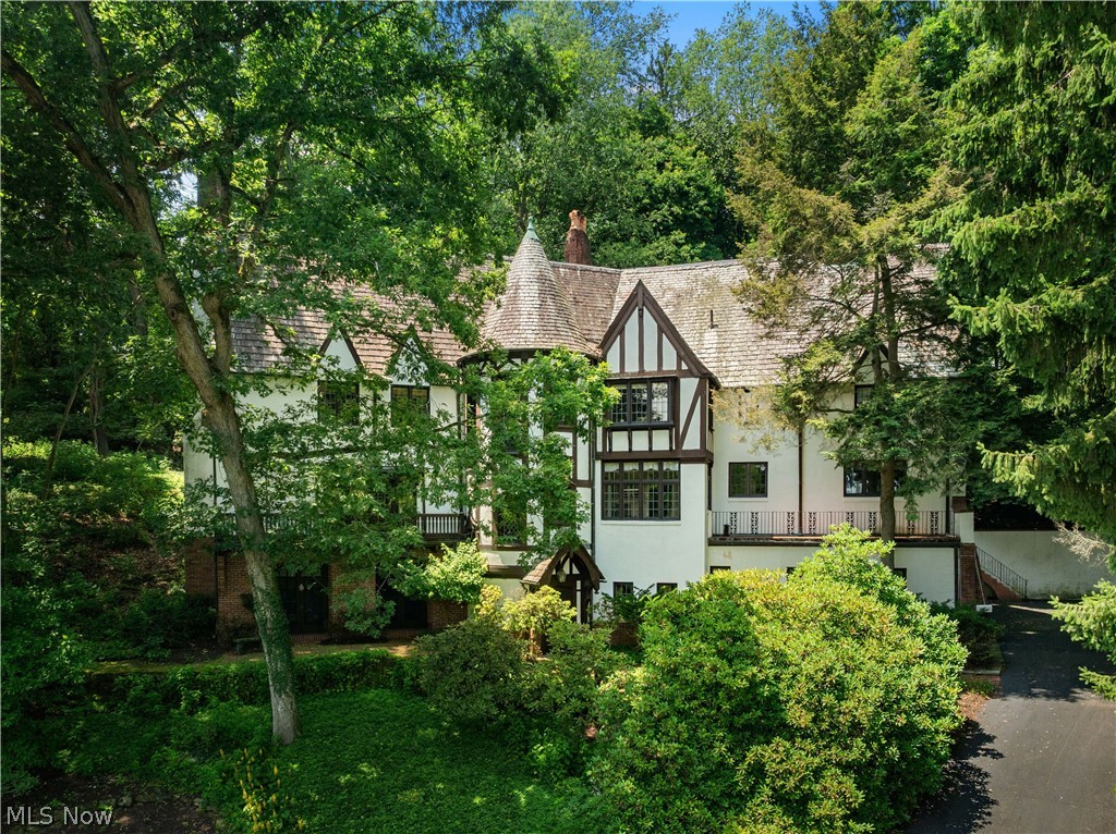 2421 Brentwood Road NW Canton OH 44708
