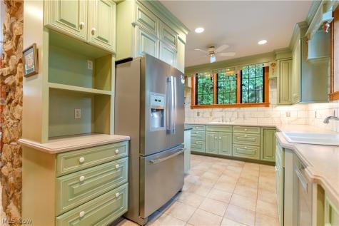 2421 Brentwood Road NW Canton OH 44708