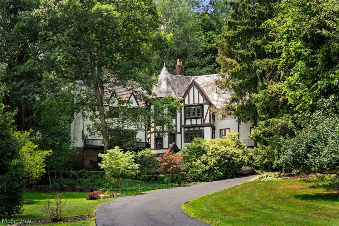 2421 Brentwood Road NW Canton OH 44708