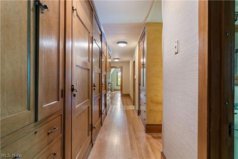 2421 Brentwood Road NW Canton OH 44708