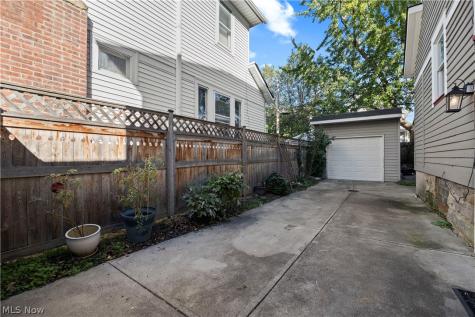 1567 Wyandotte Avenue Lakewood OH 44107