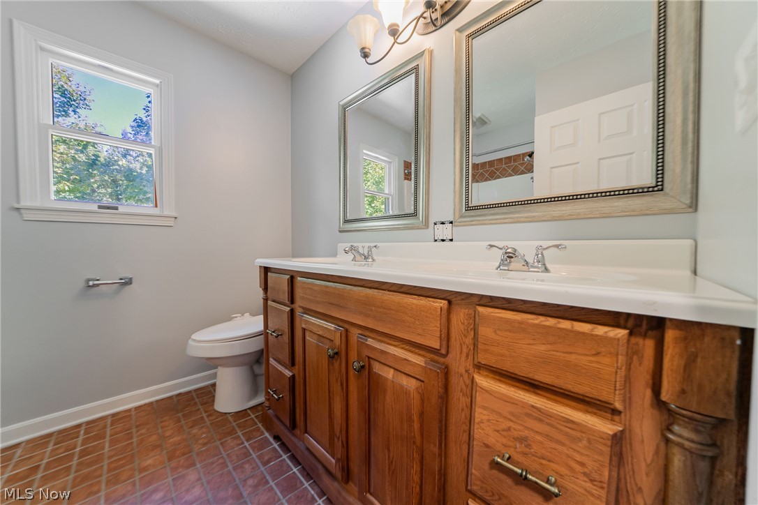 12335 Robson Road Grafton OH 44044