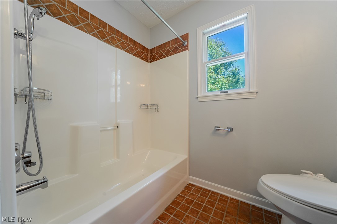 12335 Robson Road Grafton OH 44044