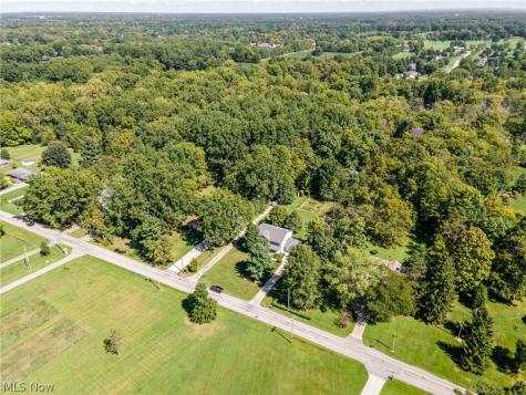 12335 Robson Road Grafton OH 44044