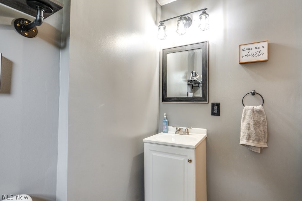 133 Market Street Waynesburg OH 44688