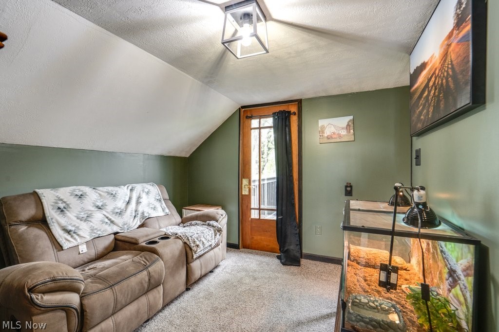 133 Market Street Waynesburg OH 44688