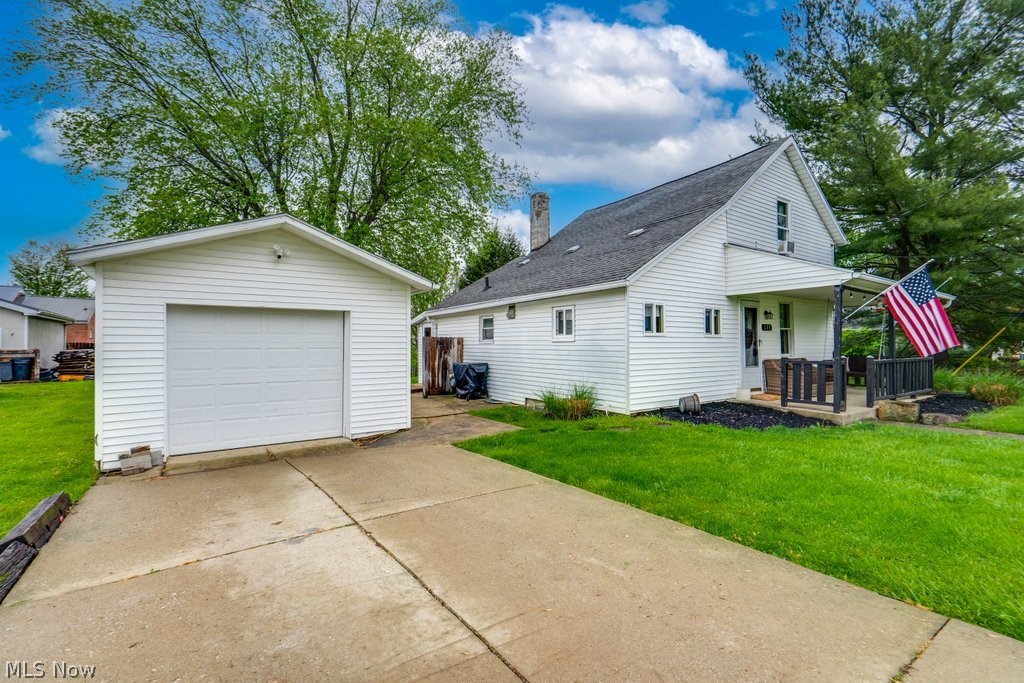 133 Market Street Waynesburg OH 44688