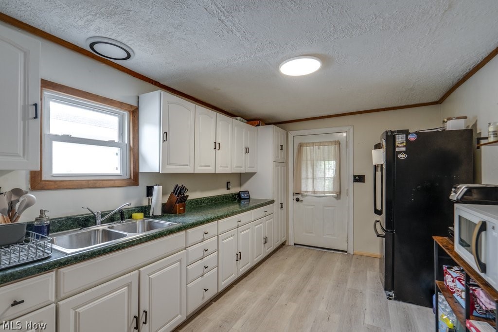 133 Market Street Waynesburg OH 44688