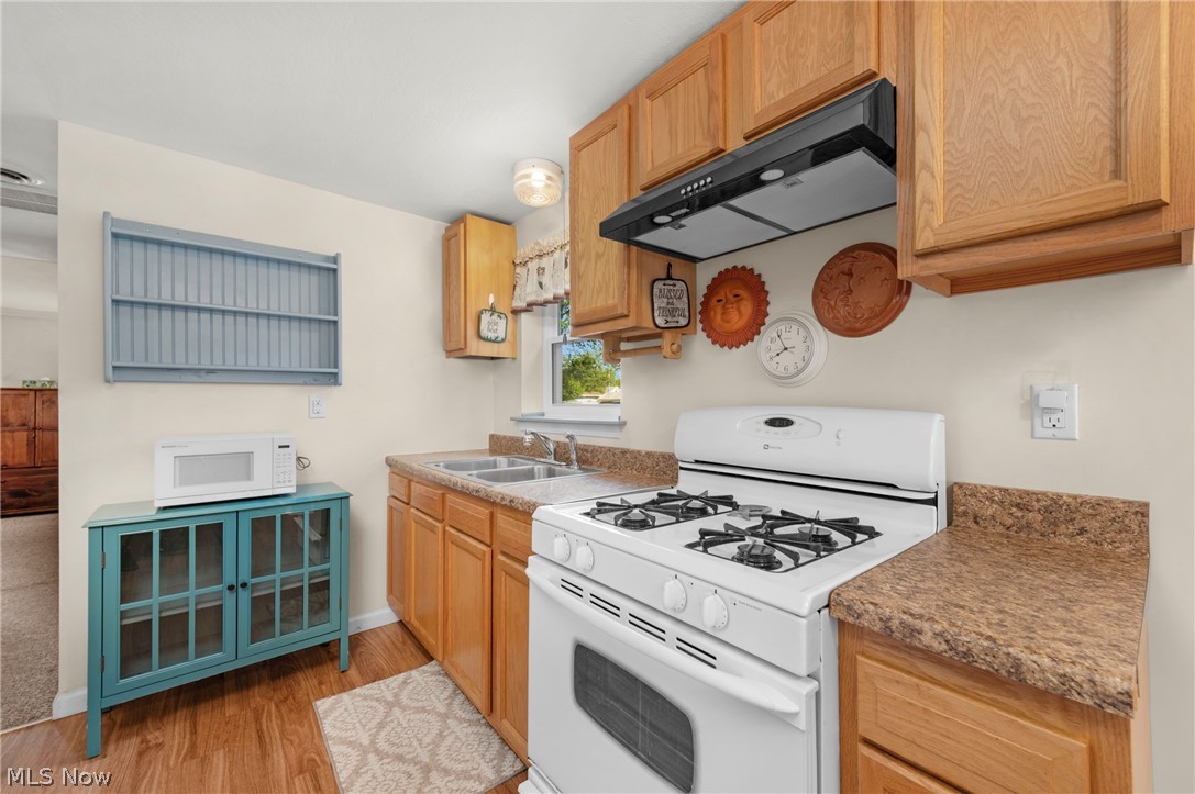 303 Roxboro Road Vermilion OH 44089