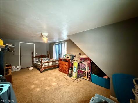 3322 Mccartney Road Youngstown OH 44505