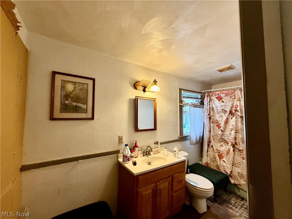 3322 Mccartney Road Youngstown OH 44505
