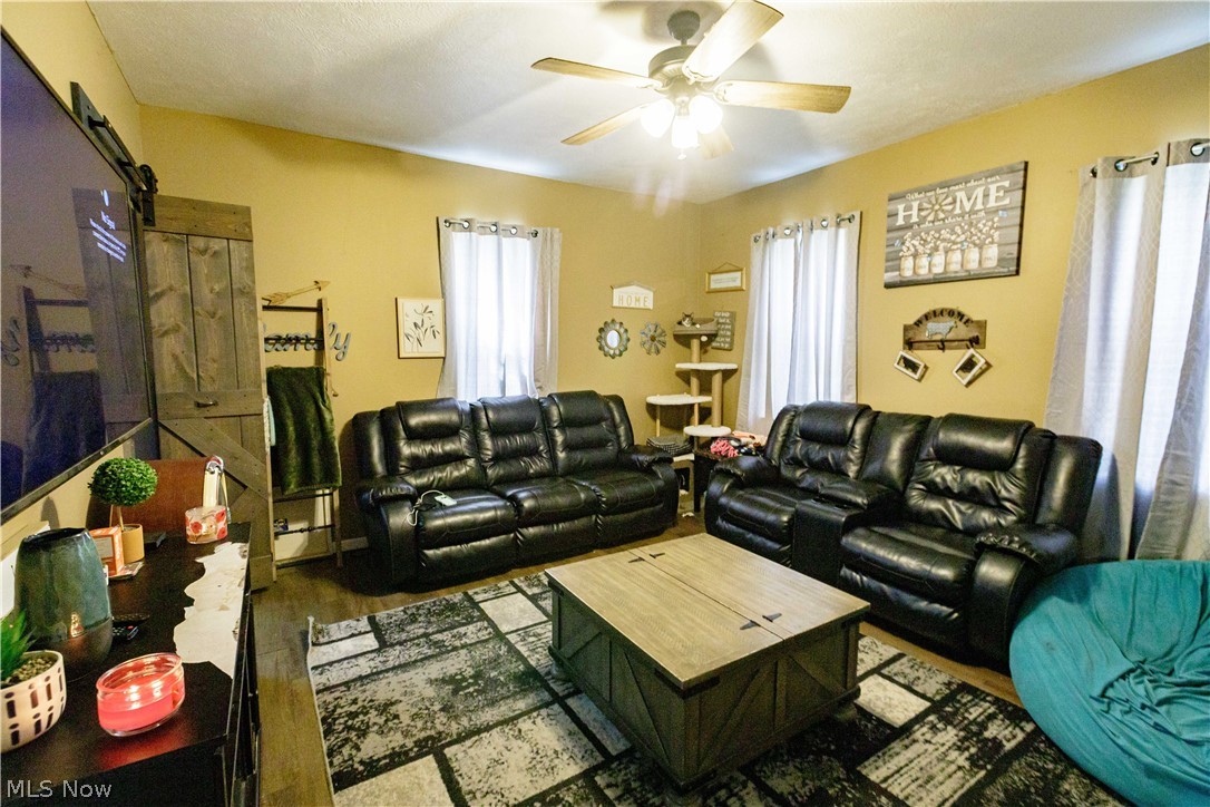 3438 Columbus Road NE Canton OH 44705