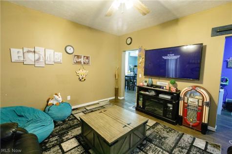 3438 Columbus Road NE Canton OH 44705