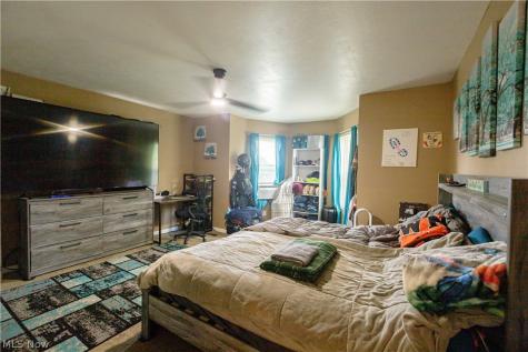 3438 Columbus Road NE Canton OH 44705
