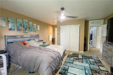3438 Columbus Road NE Canton OH 44705