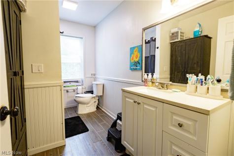 3438 Columbus Road NE Canton OH 44705