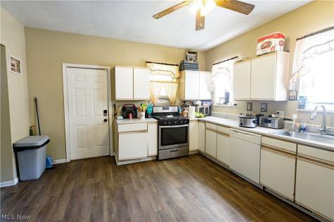 3438 Columbus Road NE Canton OH 44705
