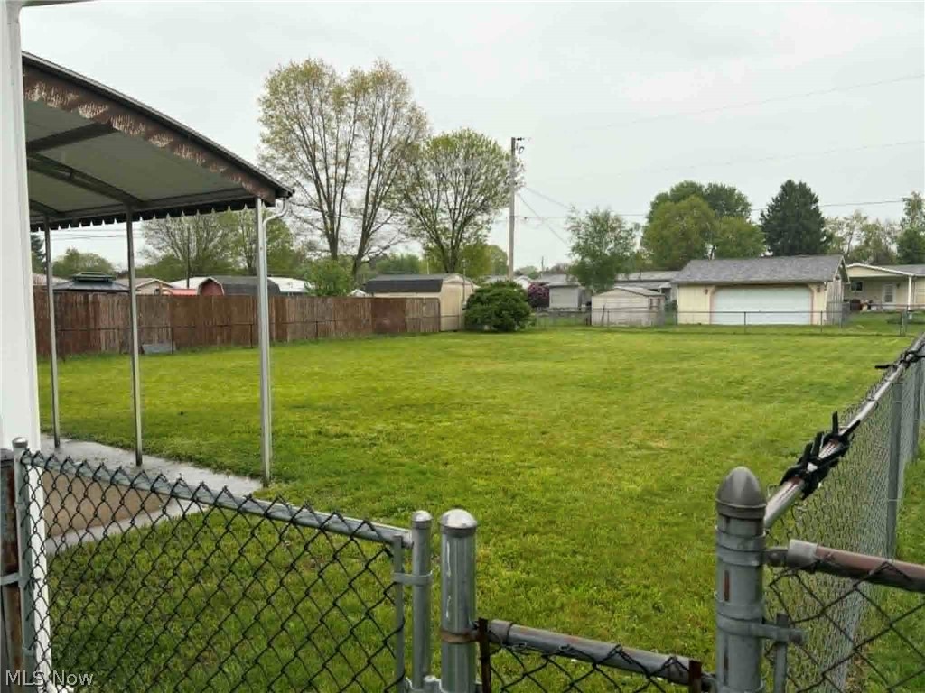 517 E 5th Street West Lafayette OH 43845