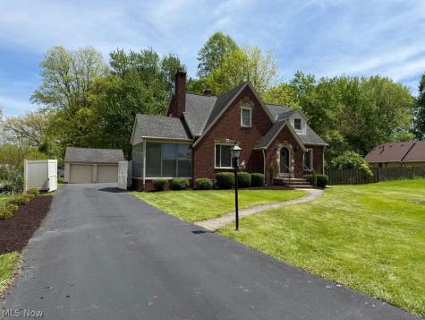 7679 S Eastland Road Middleburg Heights OH 44130