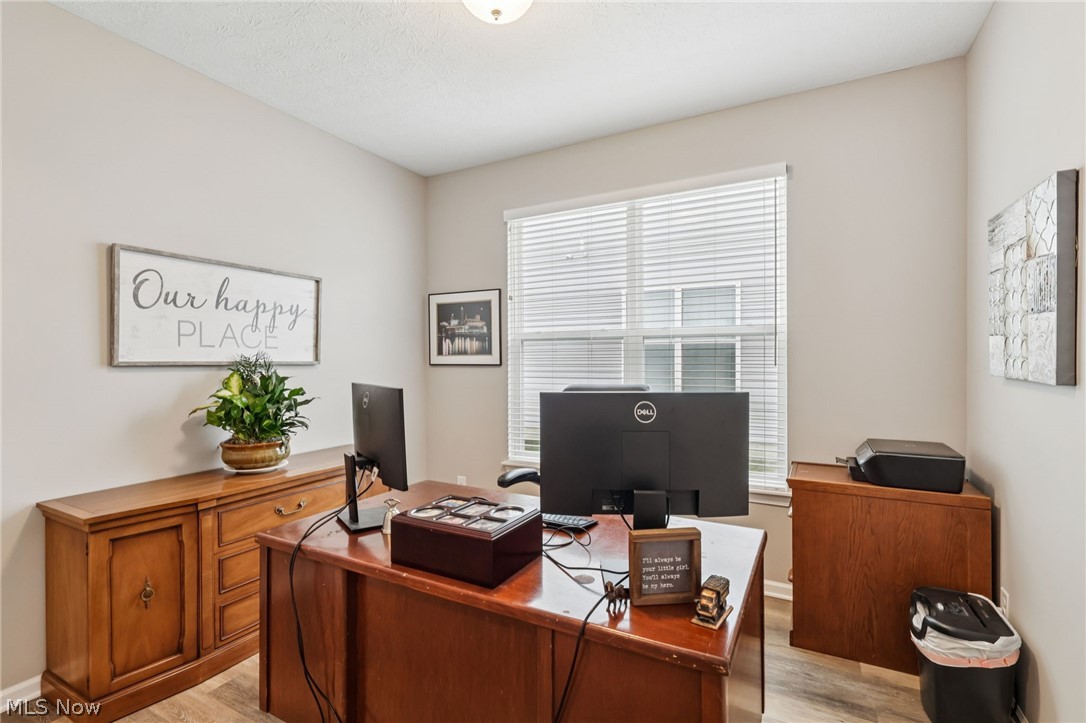 516 Cedar Crest Drive Elyria OH 44035
