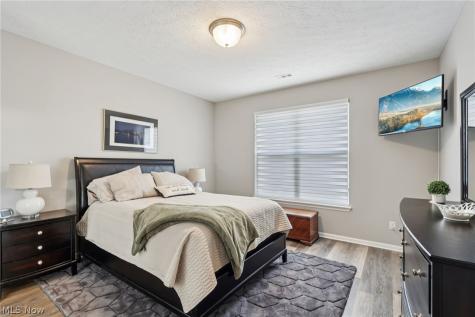 516 Cedar Crest Drive Elyria OH 44035